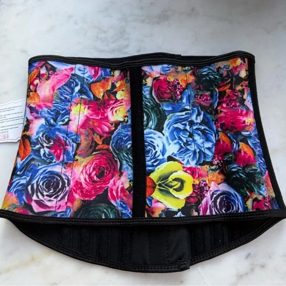 NWT Luxx Curves Floral Waist Trainer - Picture 3 of 3
